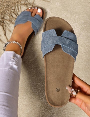 
						Slapi SHEIN, albastru