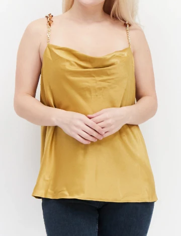 Maiou River Island, galben