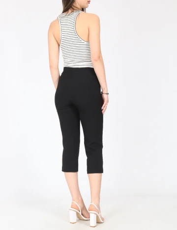 Pantaloni trei sferturi Pull&Bear, negru