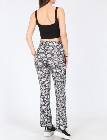 Pantaloni Bershka, negru/alb