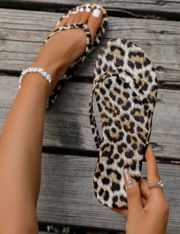 Slapi SHEIN, animal print