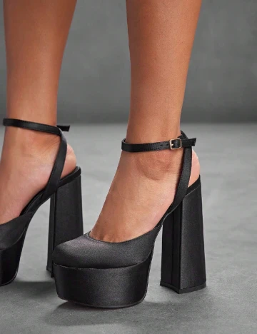 Pantofi SHEIN, negru