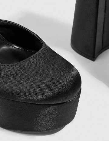 Pantofi SHEIN, negru