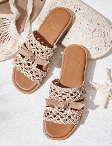 
						Slapi Cuccoo, crem/maro