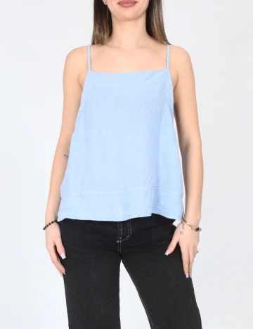 Maiou Zara, albastru