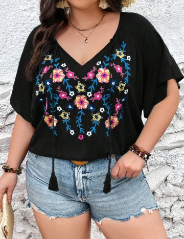 
						Bluza SHEIN CURVE, mix culori