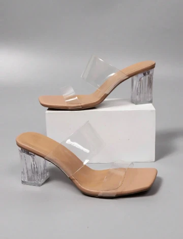 Saboti SHEIN, transparent