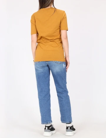 Tricou River Island, mustar