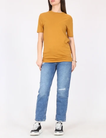 Tricou River Island, mustar