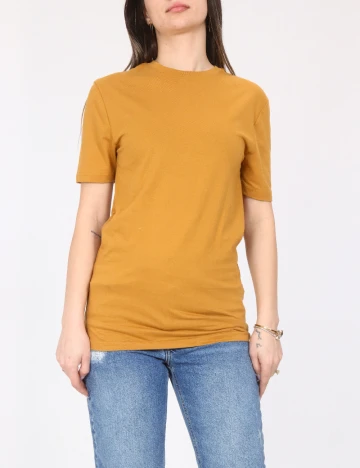 Tricou River Island, mustar