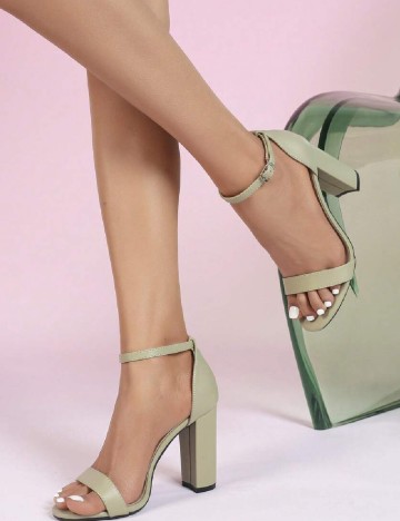 
						Sandale SHEIN, verde