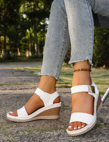 Sandale SHEIN, alb