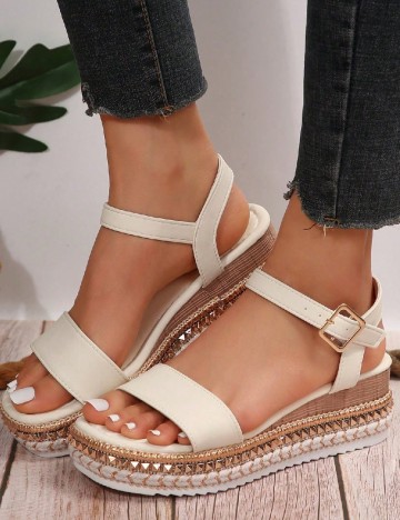 
						Sandale SHEIN, crem