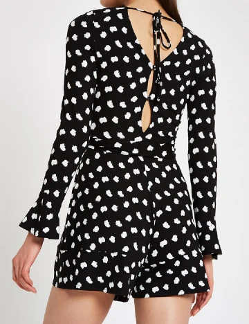 Salopeta River Island, negru