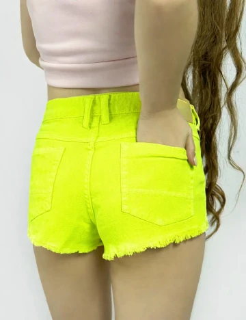 Pantaloni scurti Pull&Bear, verde neon