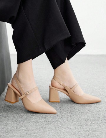 
						Pantofi Cuccoo, maro