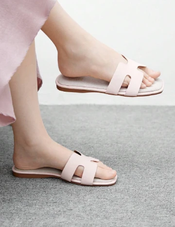 Slapi Cuccoo, roz pal