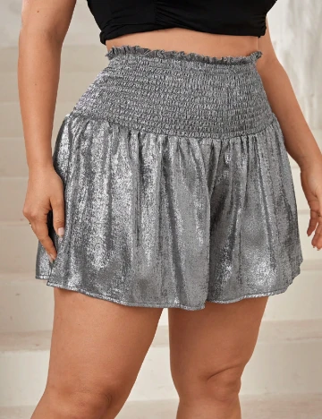 Pantaloni scurti SHEIN CURVE, argintiu