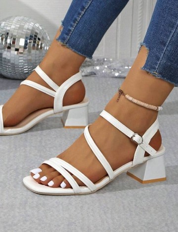 
						Sandale SHEIN, alb