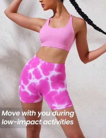 
						Pantaloni scurti SHEIN, roz