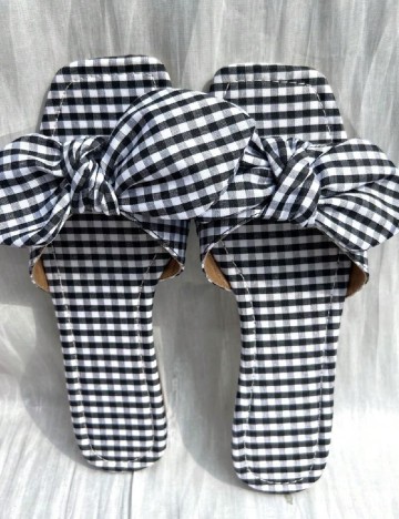 Slapi SHEIN, alb/negru