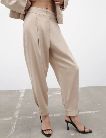 Pantaloni Zara, crem