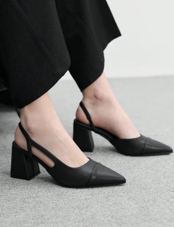 Pantofi Cuccoo, negru