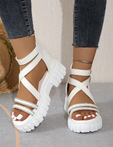 
						Sandale SHEIN, alb