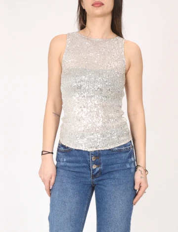 Maiou River Island, crem