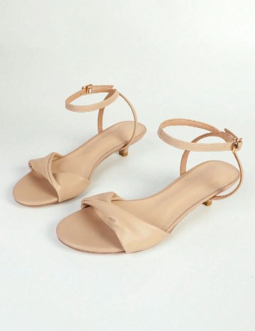 
						Sandale SHEIN, crem