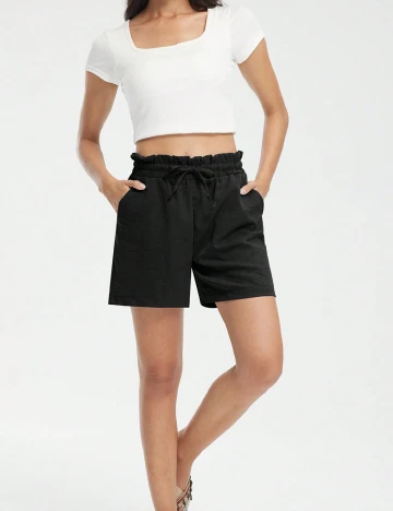 Pantaloni scurti SHEIN, negru