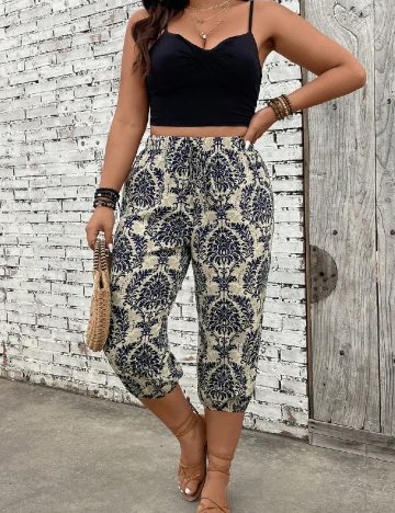 Pantaloni trei sferturi SHEIN CURVE, bej