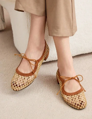 Pantofi SHEIN, maro