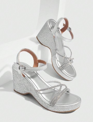 
						Sandale Cuccoo, argintiu