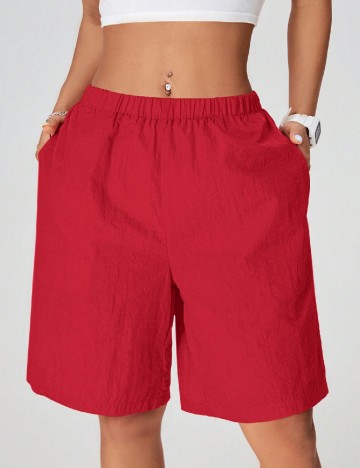 
						Pantaloni scurti SHEIN, rosu