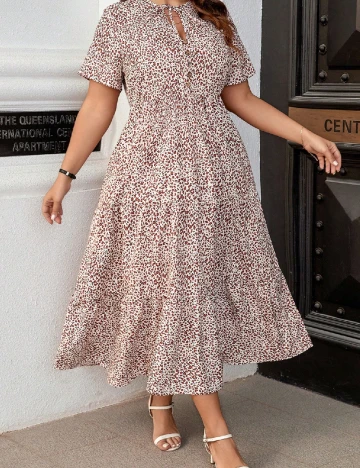 Rochie lunga SHEIN CURVE, crem/maro