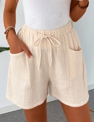 Pantaloni scurti SHEIN, crem