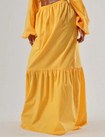 Fusta Musera, galben