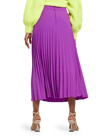 Fusta River Island, mov