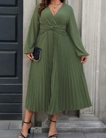 
						Rochie medie SHEIN CURVE, verde