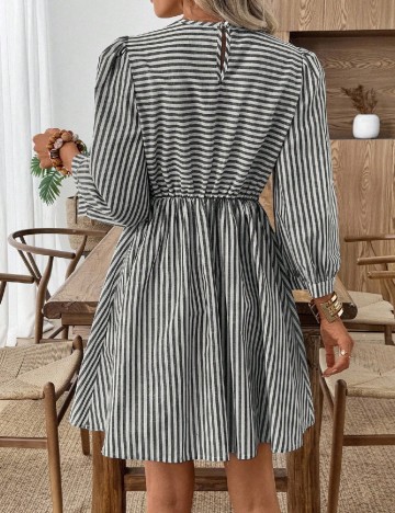 Rochie scurta Emery Rose, gri