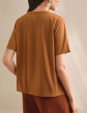 Tricou Anewsta, maro