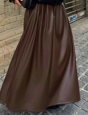 Fusta Dazy, maro