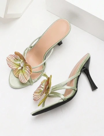 Saboti Cuccoo, verde