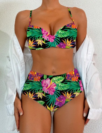 
						Costum de baie SHEIN, mix culori