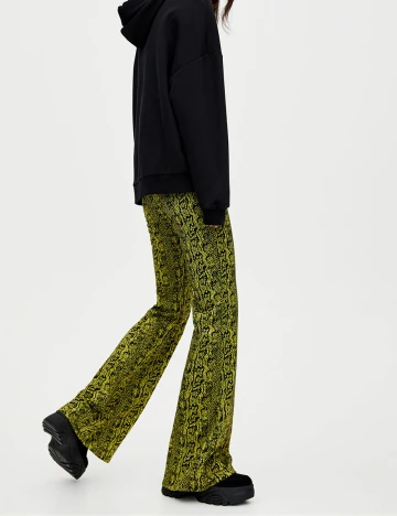 Pantaloni Pull&Bear, verde, S