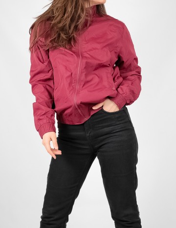 Jacheta Bershka, visiniu, S