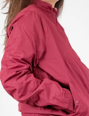 Jacheta Bershka, visiniu, S Mov