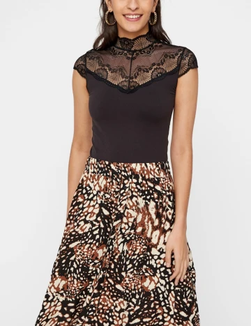 Body Pieces, negru