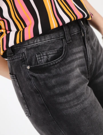 Pantaloni scurti Noisy May, gri